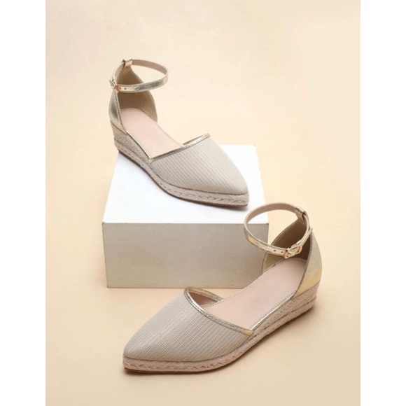 SHEIN Shoes - NWOB Espadrille braided pointed toe Sandal